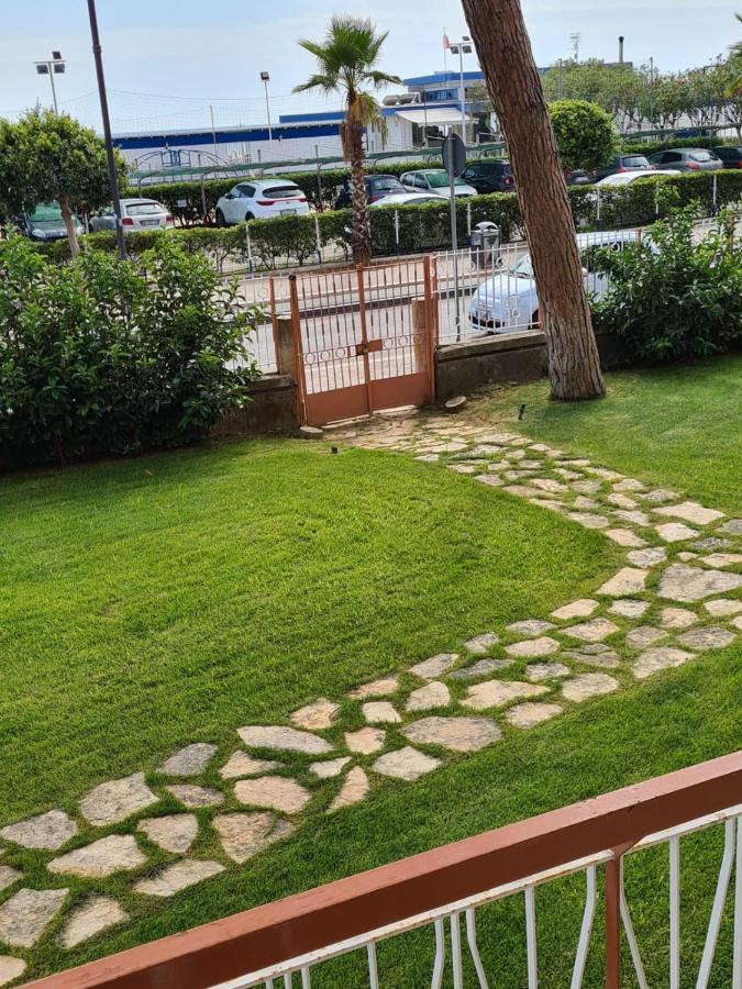 ガエータLa Pioggia Nel Pinetoアパートメント エクステリア 写真